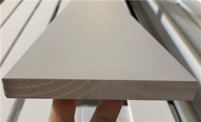 Beyaz Astarlı Çam S4S Kare Pano Trim Levhası